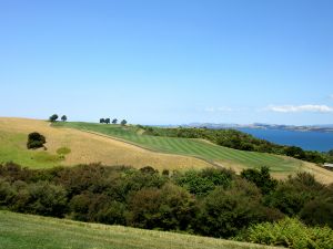 Kauri Cliffs 6th Side